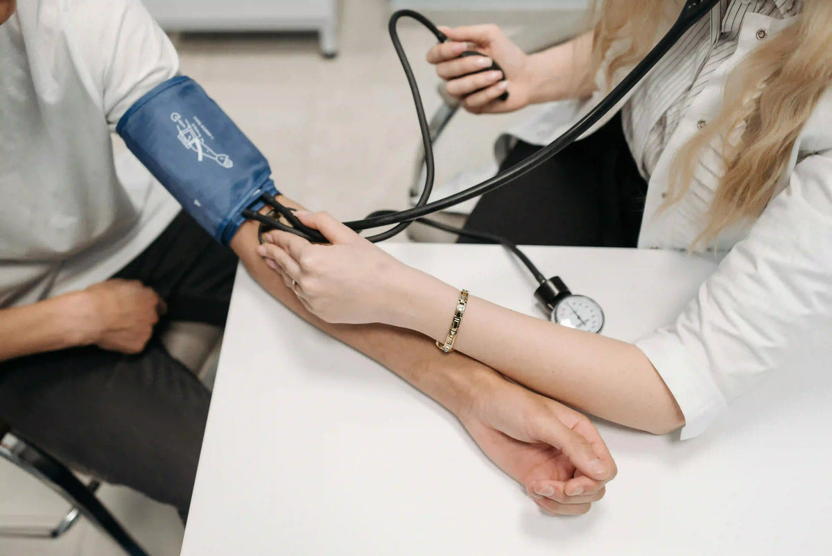 Bluthochdruck - Ursachen, Symptome und Behandlung